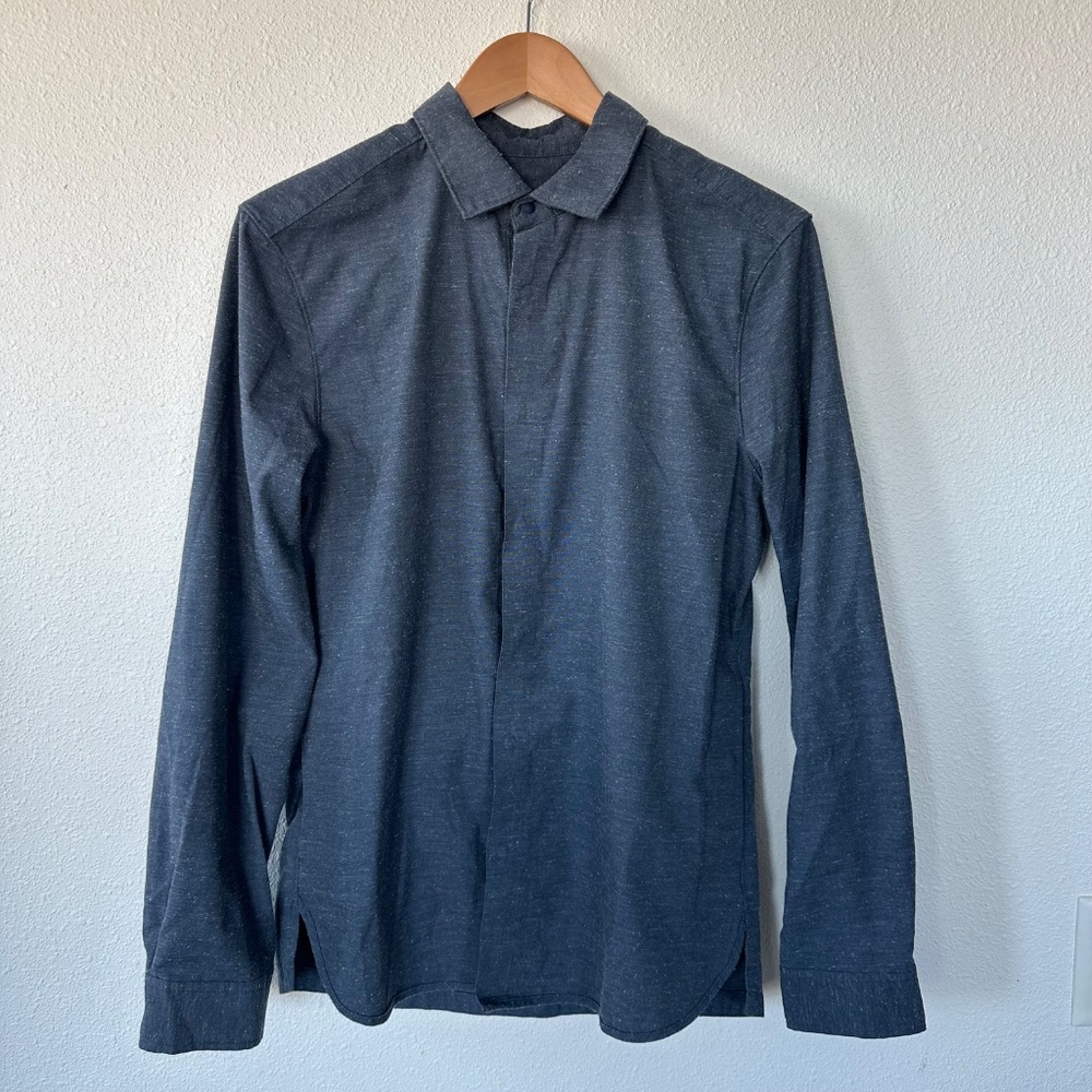 NWOT lululemon lab Mens Button Down Dress Shirt Navy Blue Size Small